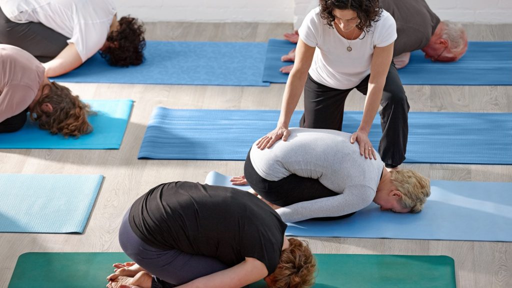 accredited yoga instructor certification